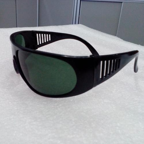 眼镜及配件 框架眼镜 厂家批发供应电焊眼镜 护目镜 双防护 劳保工厂